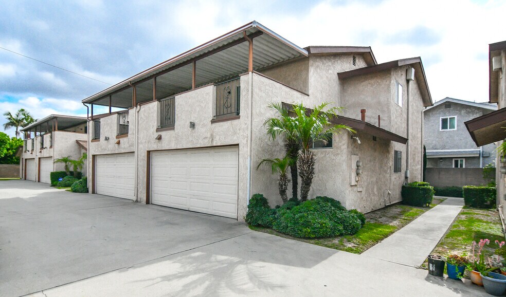8105 Orange St, Downey, CA à vendre - Photo principale – Image 1 sur 6