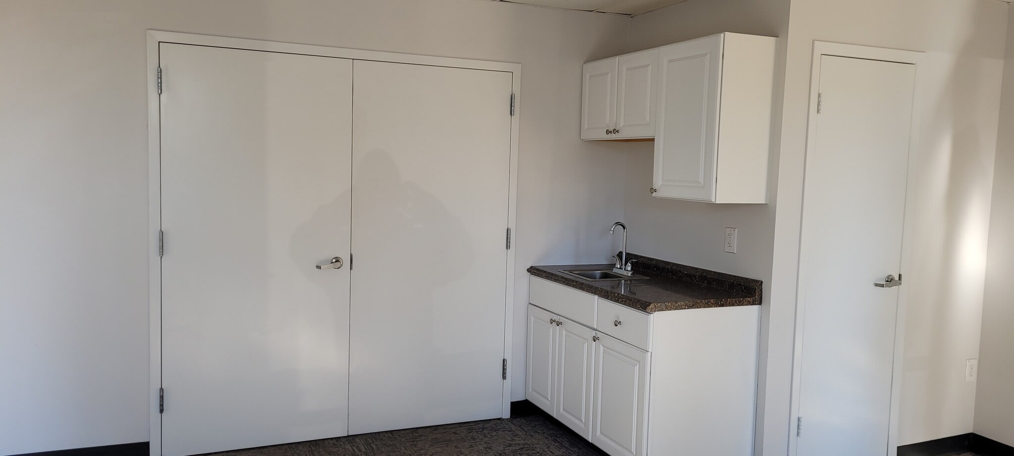 60-90 Bridge Rd, Islandia, NY à louer Photo intérieure– Image 1 sur 4