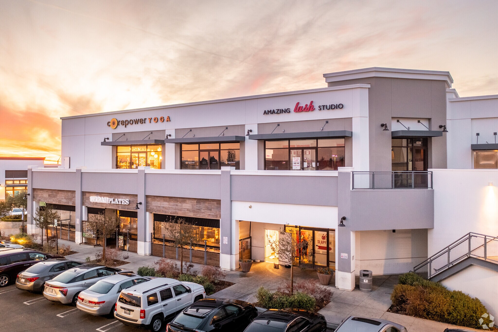12128 Imperial Hwy & Valencia Ave, Brea, CA à louer Photo de l’immeuble– Image 1 sur 11