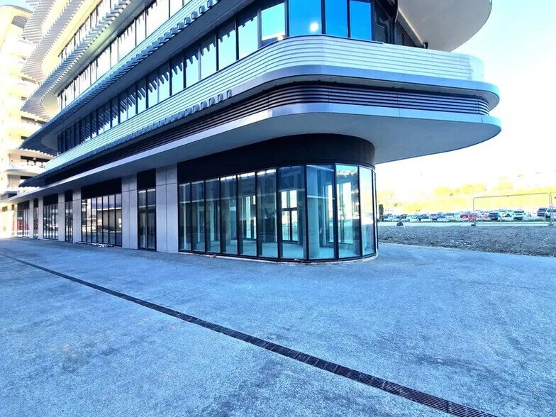 Local commercial dans Nice à louer - Photo de l’immeuble – Image 3 sur 5