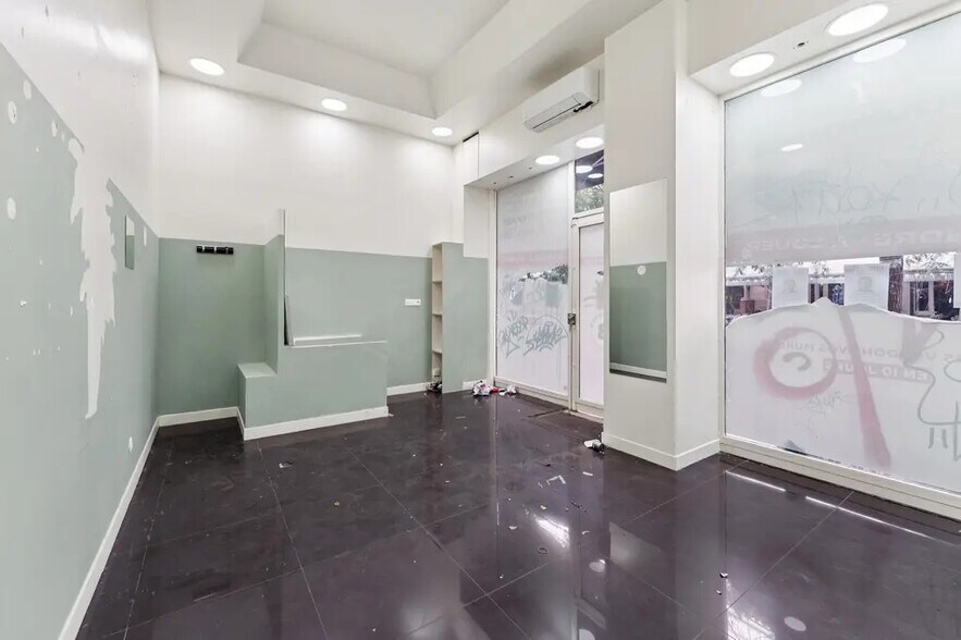Local commercial dans Paris à vendre - Photo de l’immeuble – Image 2 sur 10