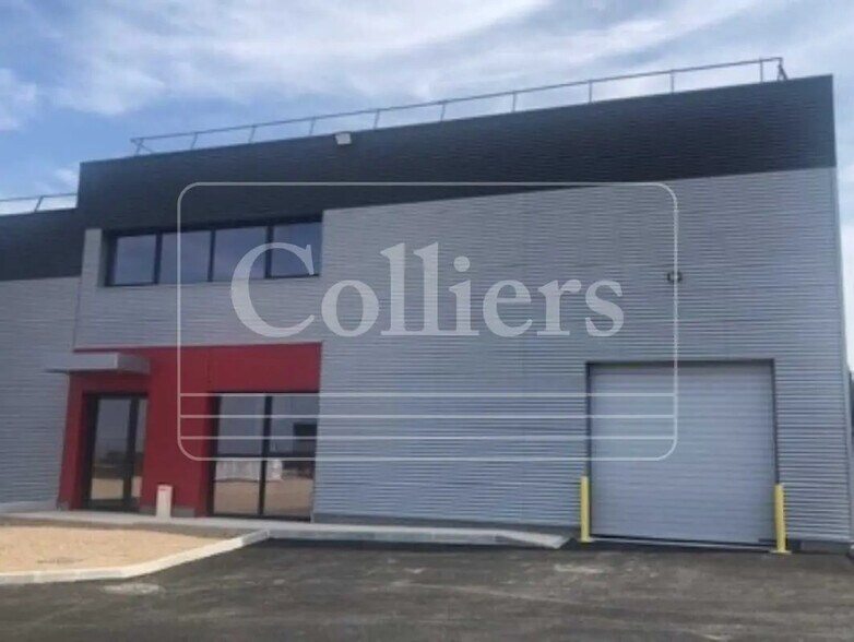 Local d’activités dans Gignac-la-Nerthe à louer - Photo de l’immeuble – Image 2 sur 11