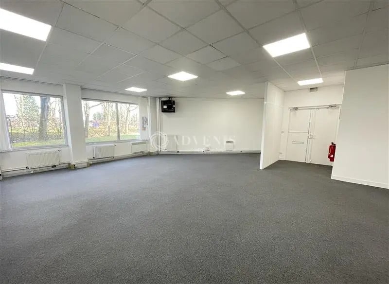 Bureau dans Villepinte à louer - Photo intérieure – Image 3 sur 8