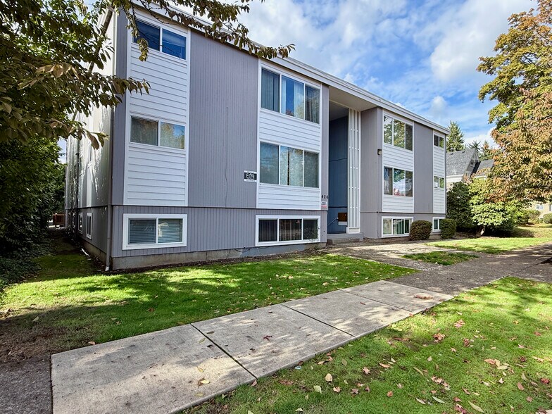 426 NW 11th St, Corvallis, OR à vendre - Photo de l’immeuble – Image 1 sur 17