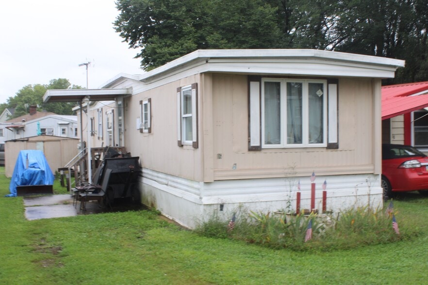 320 E 13th St, Berwick, PA à vendre - Photo de l’immeuble – Image 3 sur 26