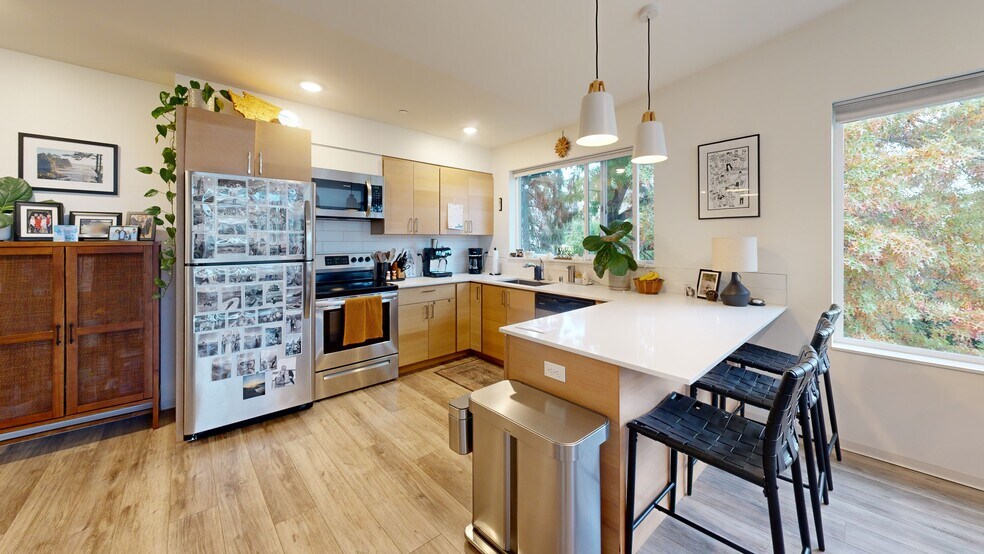 3402 15th Ave W, Seattle, WA à vendre - Numérisation 3D Matterport – Image 2 sur 16