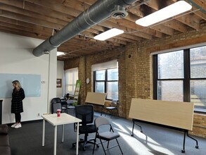 1332 N Halsted St, Chicago, IL à louer Photo de l’immeuble– Image 2 sur 6