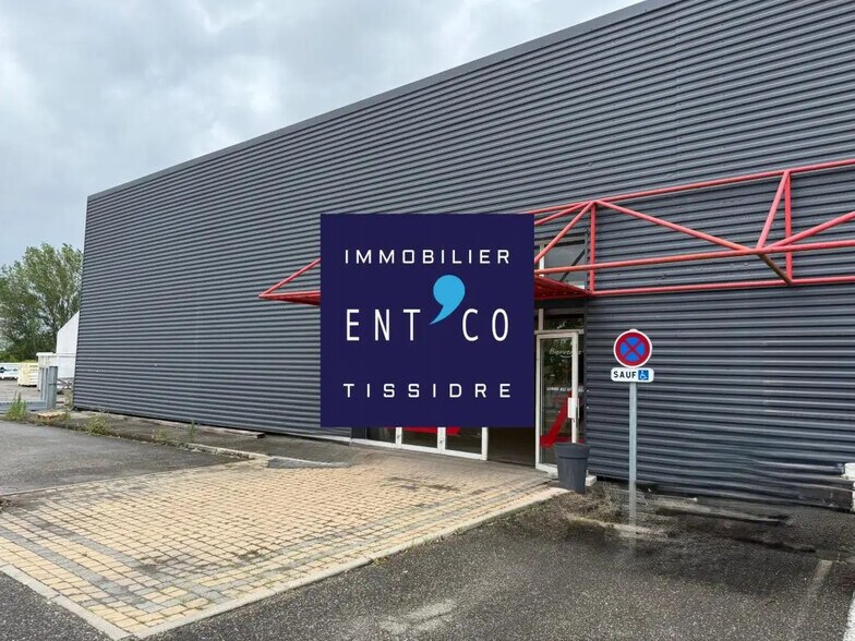 Local commercial dans Boé à louer - Photo de l’immeuble – Image 2 sur 7