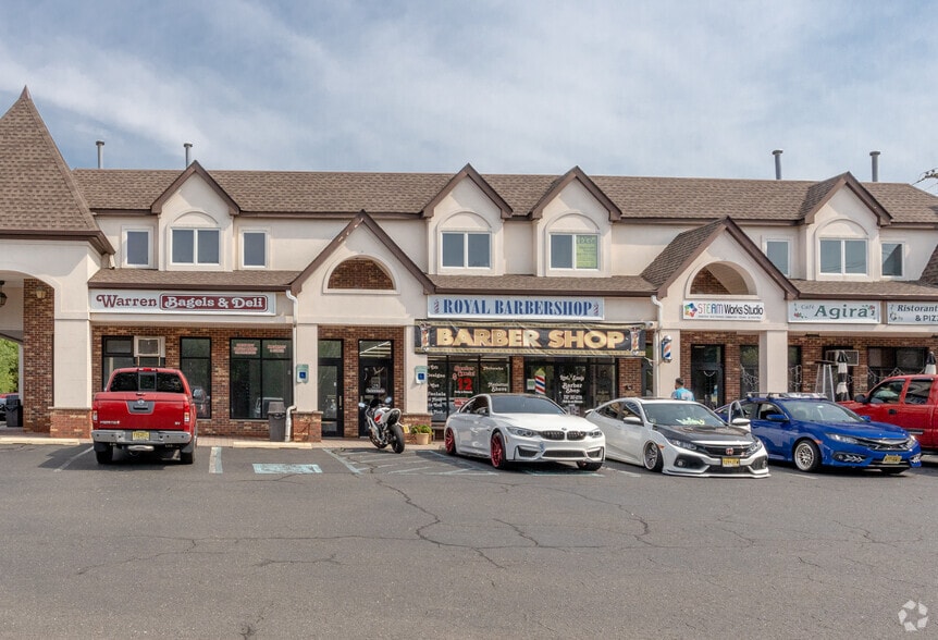 125 Washington Valley Rd, Warren, NJ à louer - Photo de l’immeuble – Image 2 sur 6