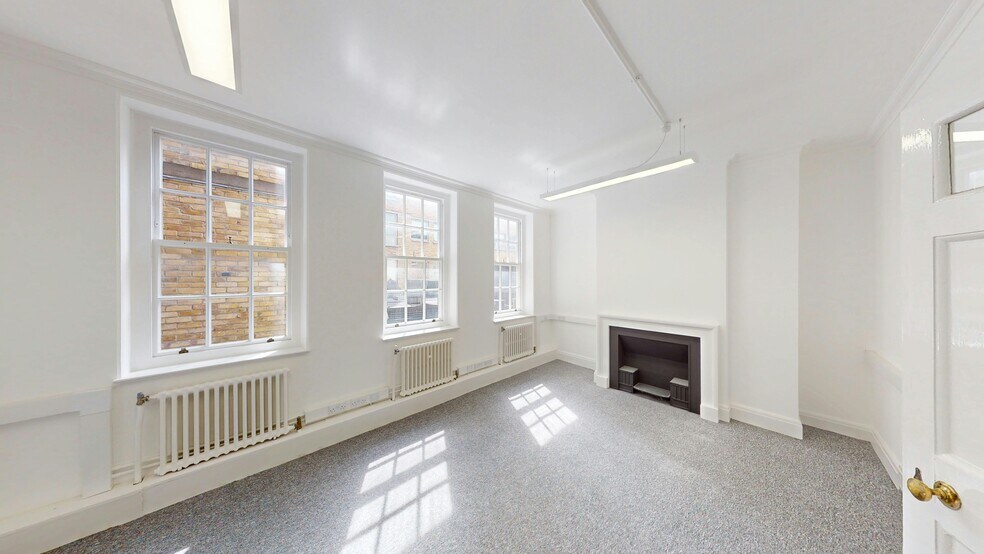 1-10 Staple Inn Buil, Londres à louer - Photo de l’immeuble – Image 1 sur 32