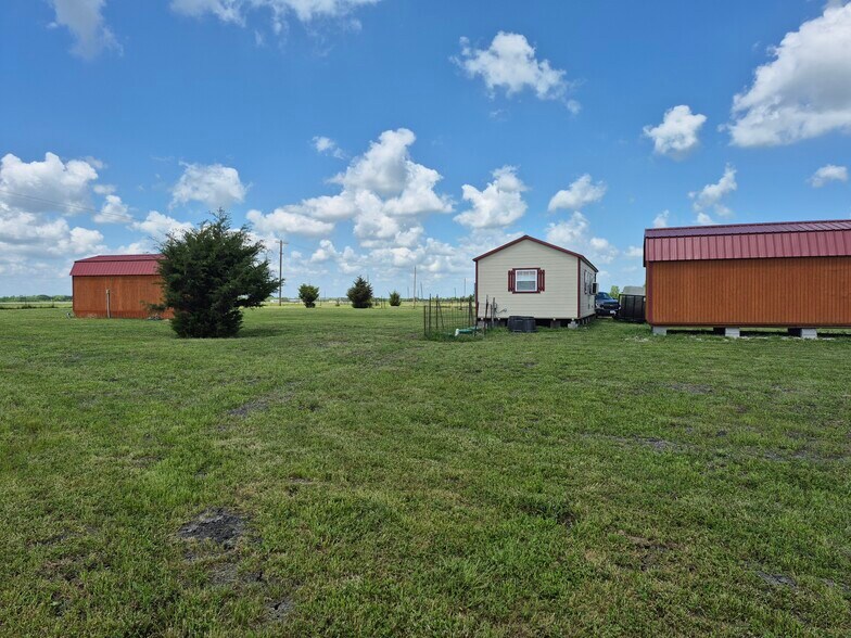 9561 N TX-50 Hwy, Ladonia, TX à vendre - Photo de l’immeuble – Image 2 sur 38