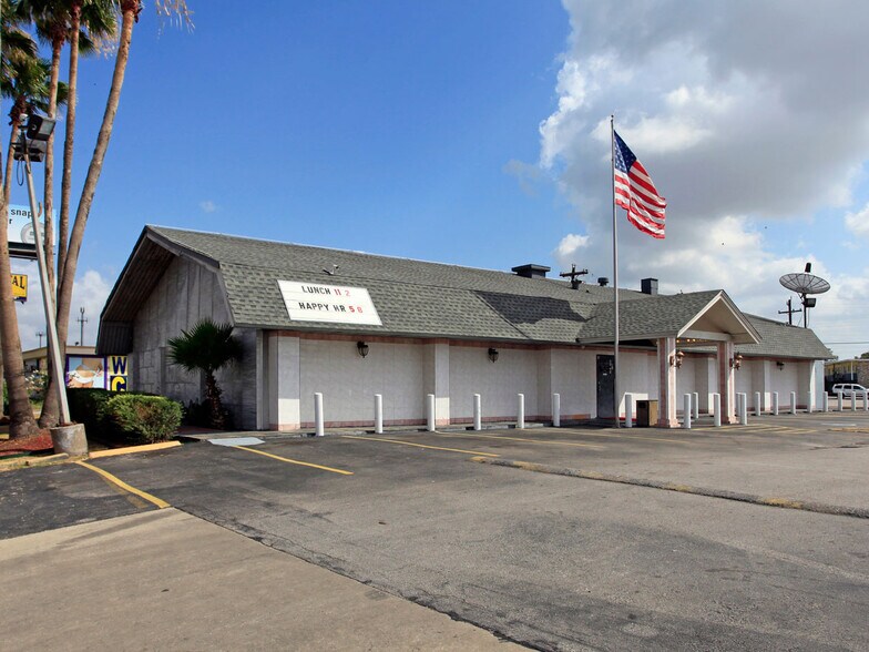 8307 Gulf Fwy, Houston, TX à vendre - Photo de l’immeuble – Image 2 sur 14