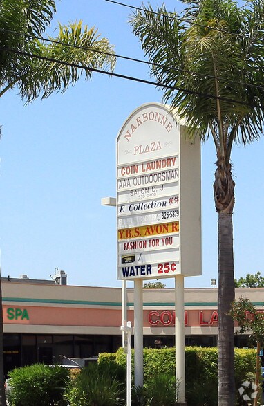 24017 Narbonne Ave, Lomita, CA à louer - Photo de l’immeuble – Image 2 sur 4
