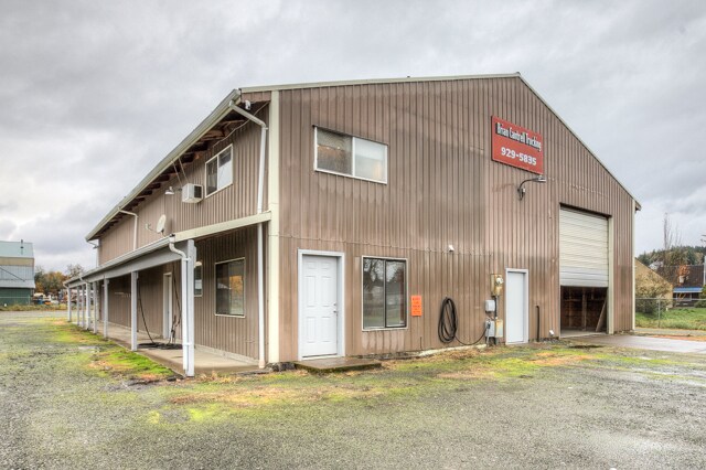 220 S 9th St, Philomath, OR à vendre - Photo de l’immeuble – Image 3 sur 24