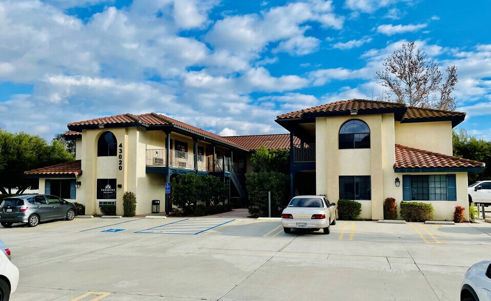 43020 Black Deer Loop, Temecula, CA à louer - Photo de l’immeuble – Image 1 sur 9