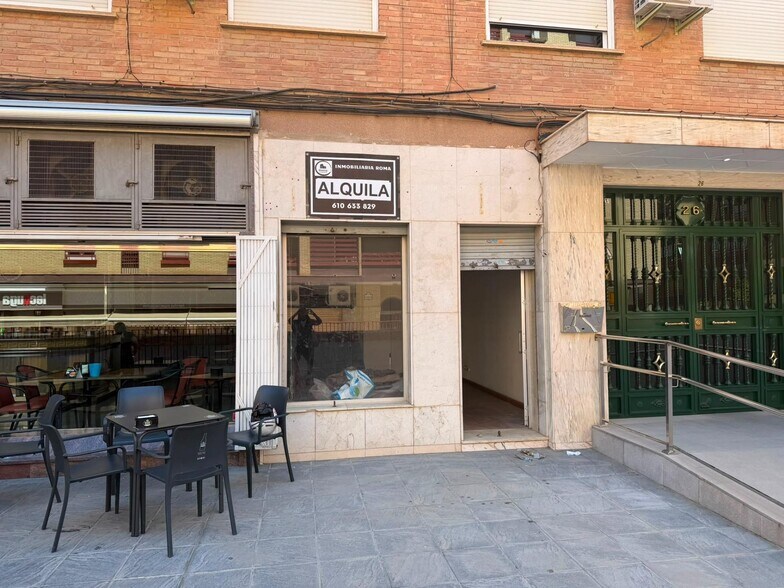 Local commercial dans Granada, Granada à louer - Photo de l’immeuble – Image 2 sur 9