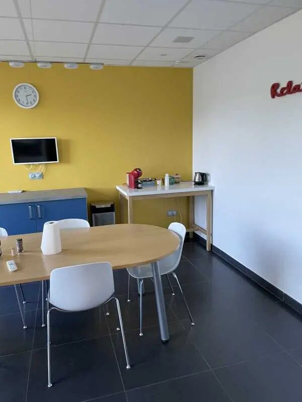 Plus de détails pour Bureau, Local d'activités à louer