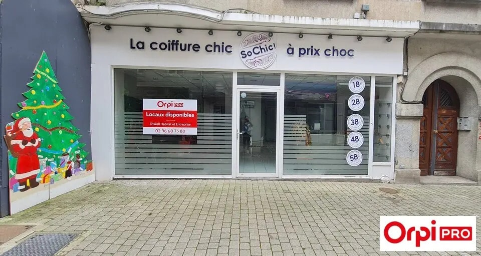 Local commercial dans Saint-Brieuc à louer - Photo de l’immeuble – Image 1 sur 3