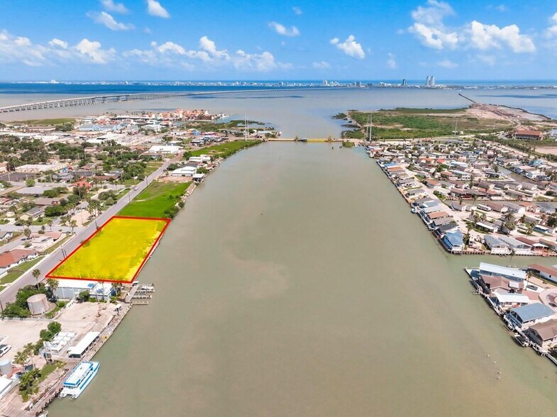 S Longoria St & E South Shore Dr, Port Isabel, TX à vendre - Photo de l’immeuble – Image 3 sur 3