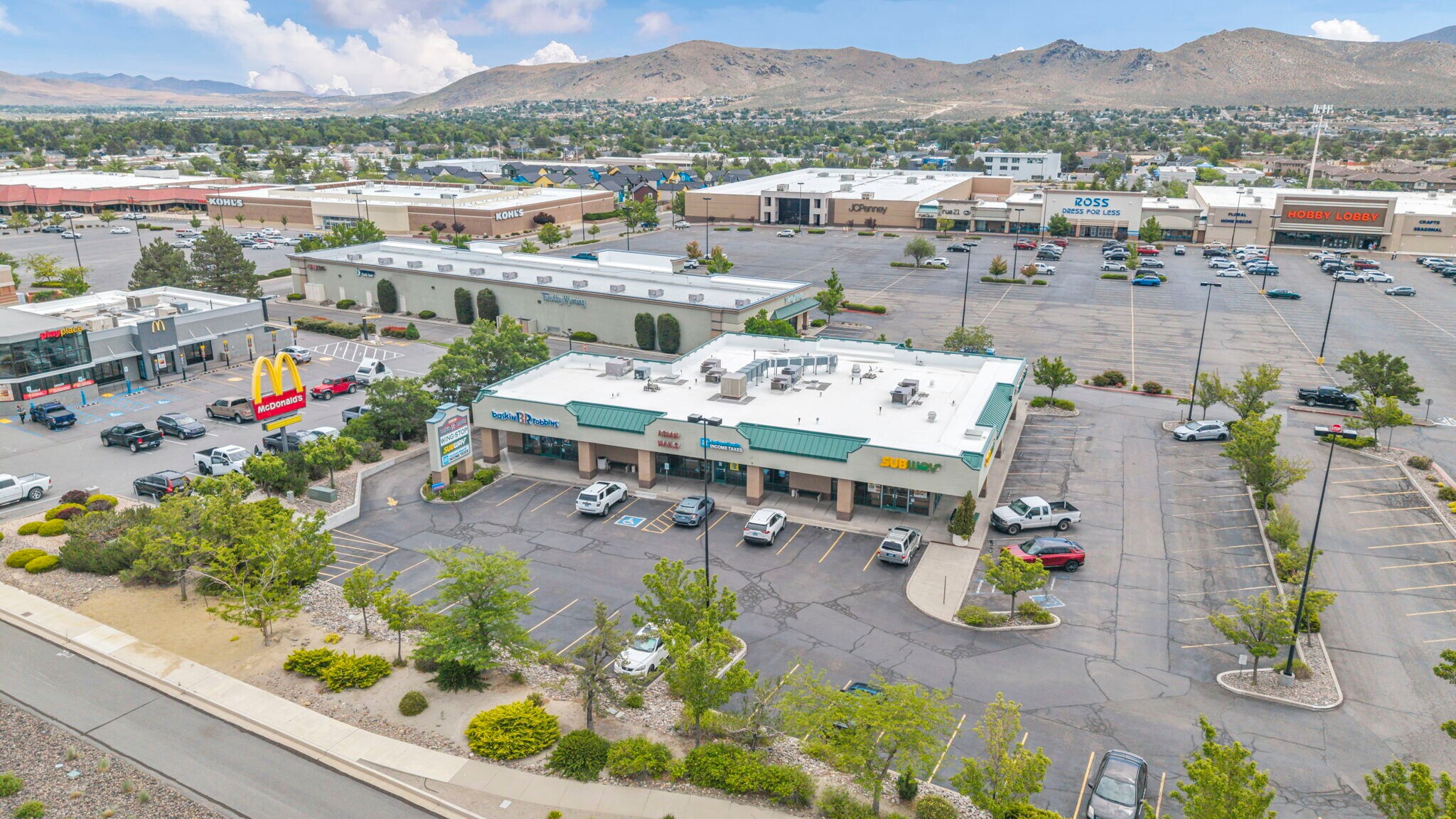 3947-3959 S Carson St, Carson City, NV à vendre Photo de l’immeuble– Image 1 sur 6