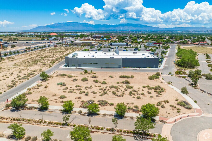 SEC Central Ave, Albuquerque, NM à vendre - Photo de l’immeuble – Image 3 sur 22