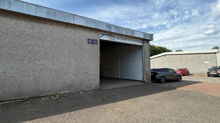 Lenziemill Rd, Cumbernauld à louer - Photo de l’immeuble – Image 2 sur 4