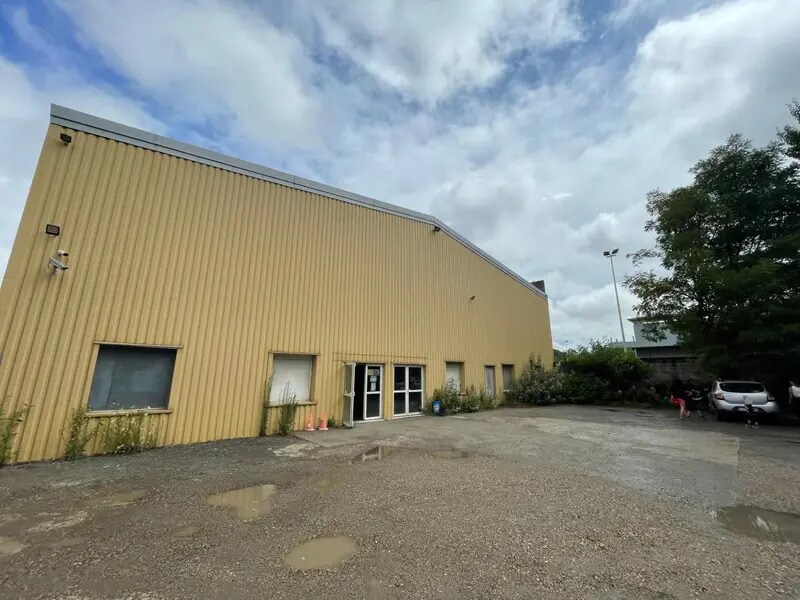 Industriel/Logistique dans Montigny-lès-Cormeilles à vendre Photo de l’immeuble– Image 1 sur 9