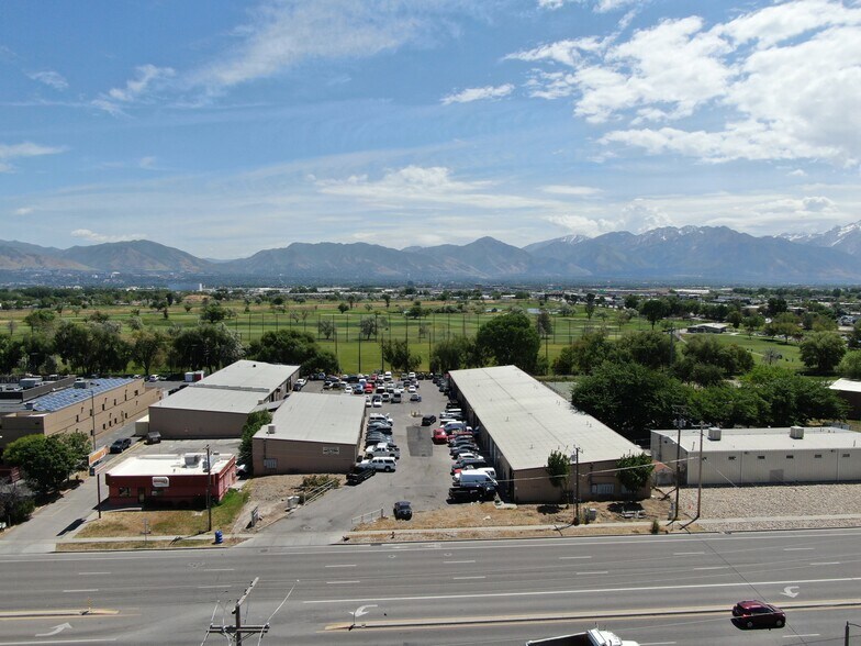 1899 S Redwood Rd, Salt Lake City, UT à louer - Photo de l’immeuble – Image 2 sur 6