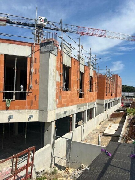 Bureau dans Saint-Jean-de-Védas à vendre - Photo de la construction – Image 2 sur 10