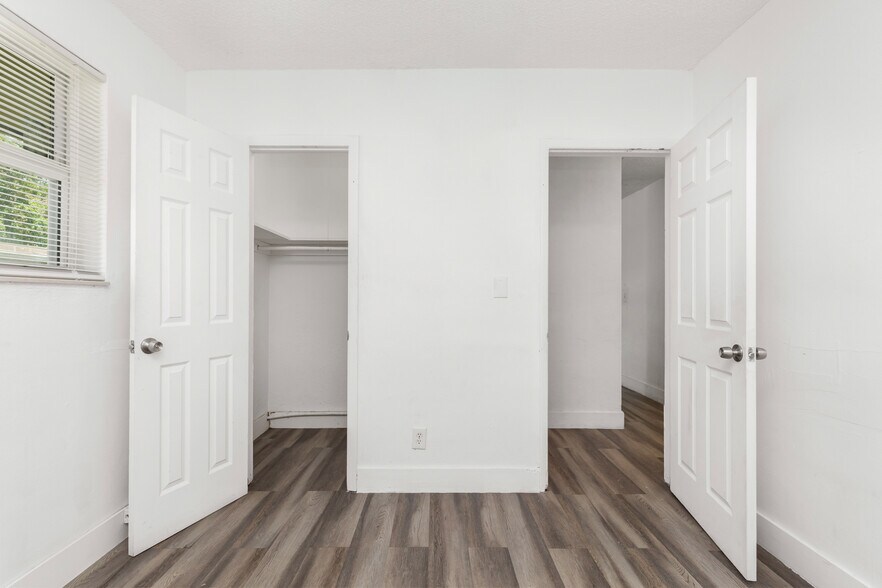 5521 SW 34th St, Pembroke Park, FL à vendre - Photo de l’immeuble – Image 3 sur 36