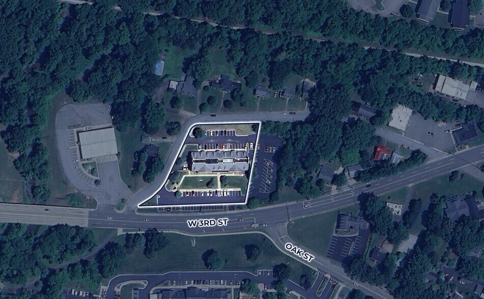 900 W 3rd St, Farmville, VA à louer - Photo de l’immeuble – Image 2 sur 5