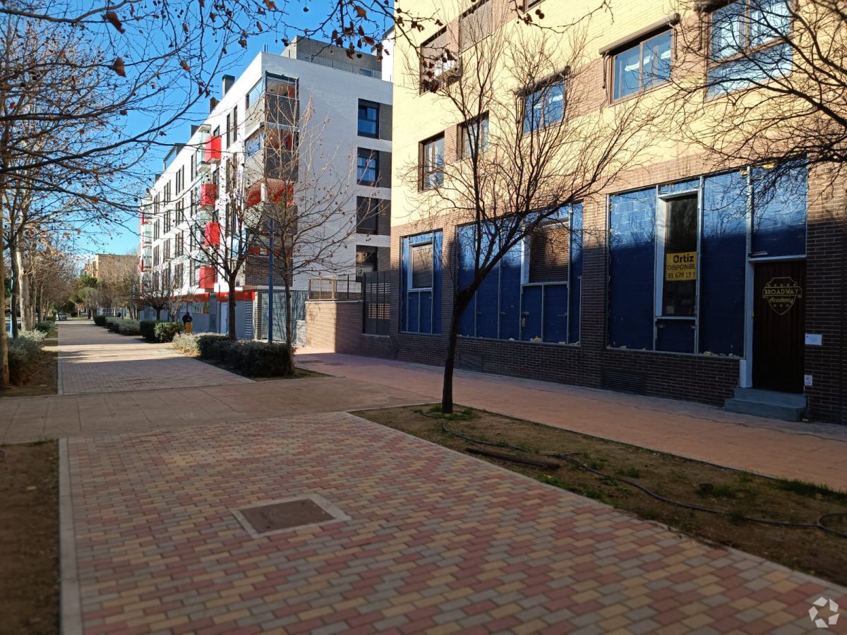 Local commercial dans Torrejón de Ardoz, Madrid à louer Photo intérieure– Image 1 sur 2
