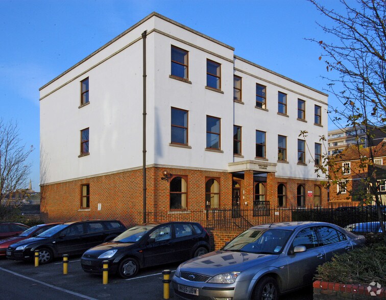 12 Knightrider St, Maidstone à louer - Photo de l’immeuble – Image 2 sur 2