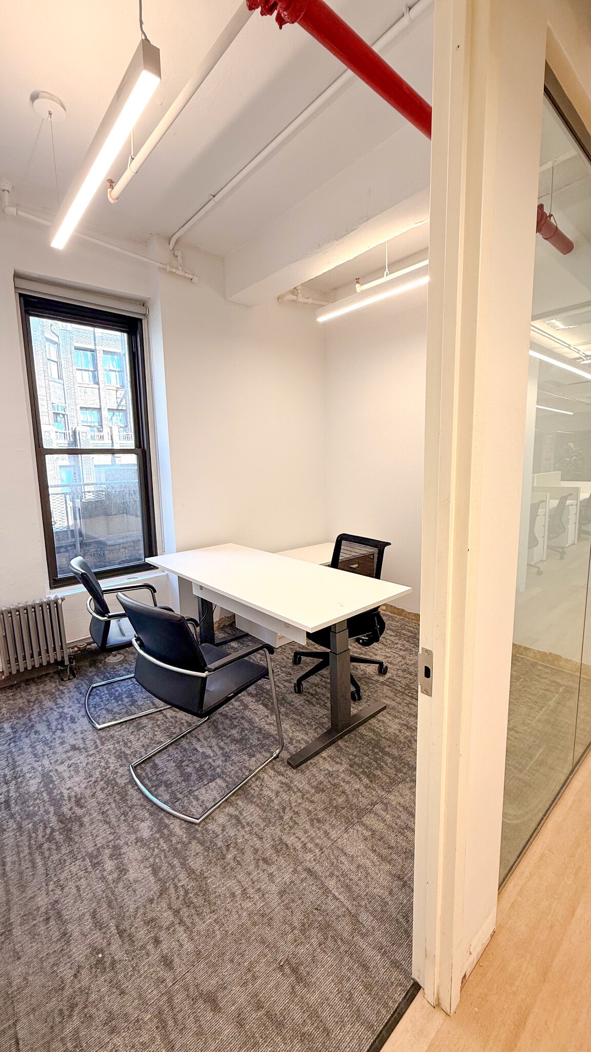 256 W 38th St, New York, NY à louer Photo intérieure– Image 1 sur 10