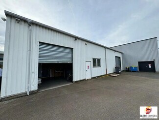 Plus de détails pour Local d'activités à louer