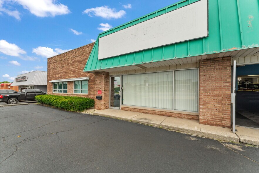 6675 Broadway, Merrillville, IN à louer - Photo de l’immeuble – Image 3 sur 25
