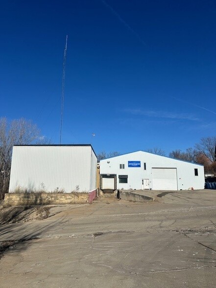 19 Nightengale Ln, Dubuque, IA à louer - Photo de l’immeuble – Image 1 sur 3