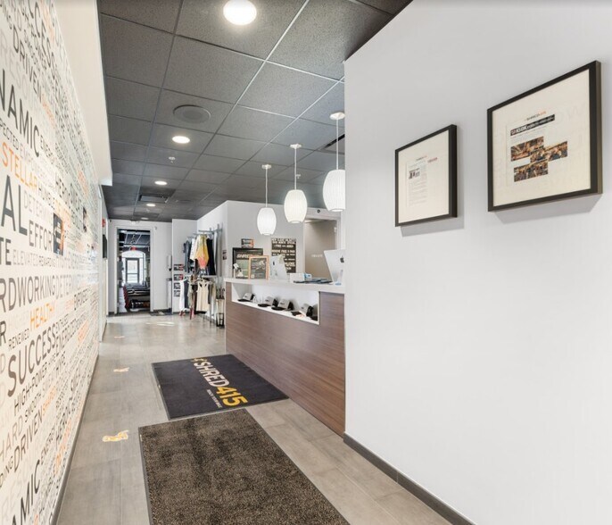 230 E Ogden Ave, Hinsdale, IL à louer - Photo intérieure – Image 3 sur 53