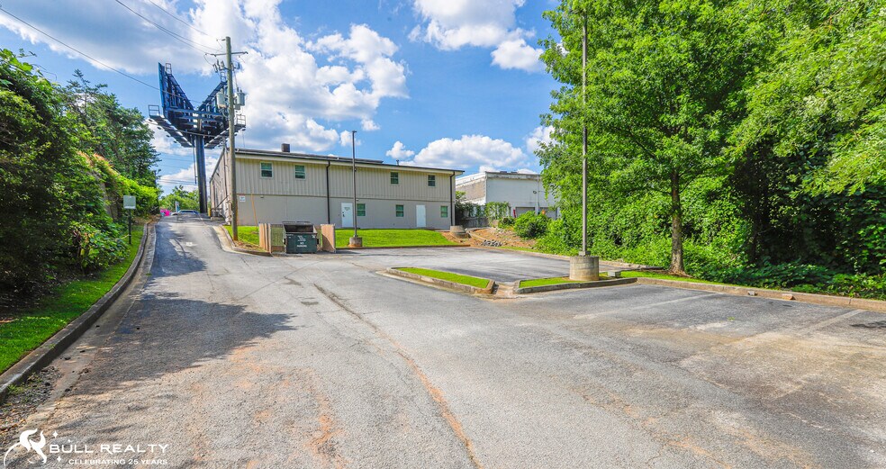5329 Memorial Dr, Stone Mountain, GA à louer - Photo de l’immeuble – Image 3 sur 14