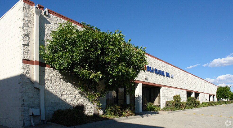 11000 Rush St, South El Monte, CA à louer - Photo de l’immeuble – Image 2 sur 3