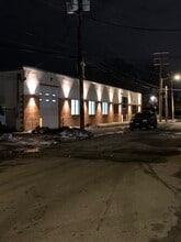 50 Roselle St, Mineola, NY à louer Photo de l’immeuble– Image 2 sur 15