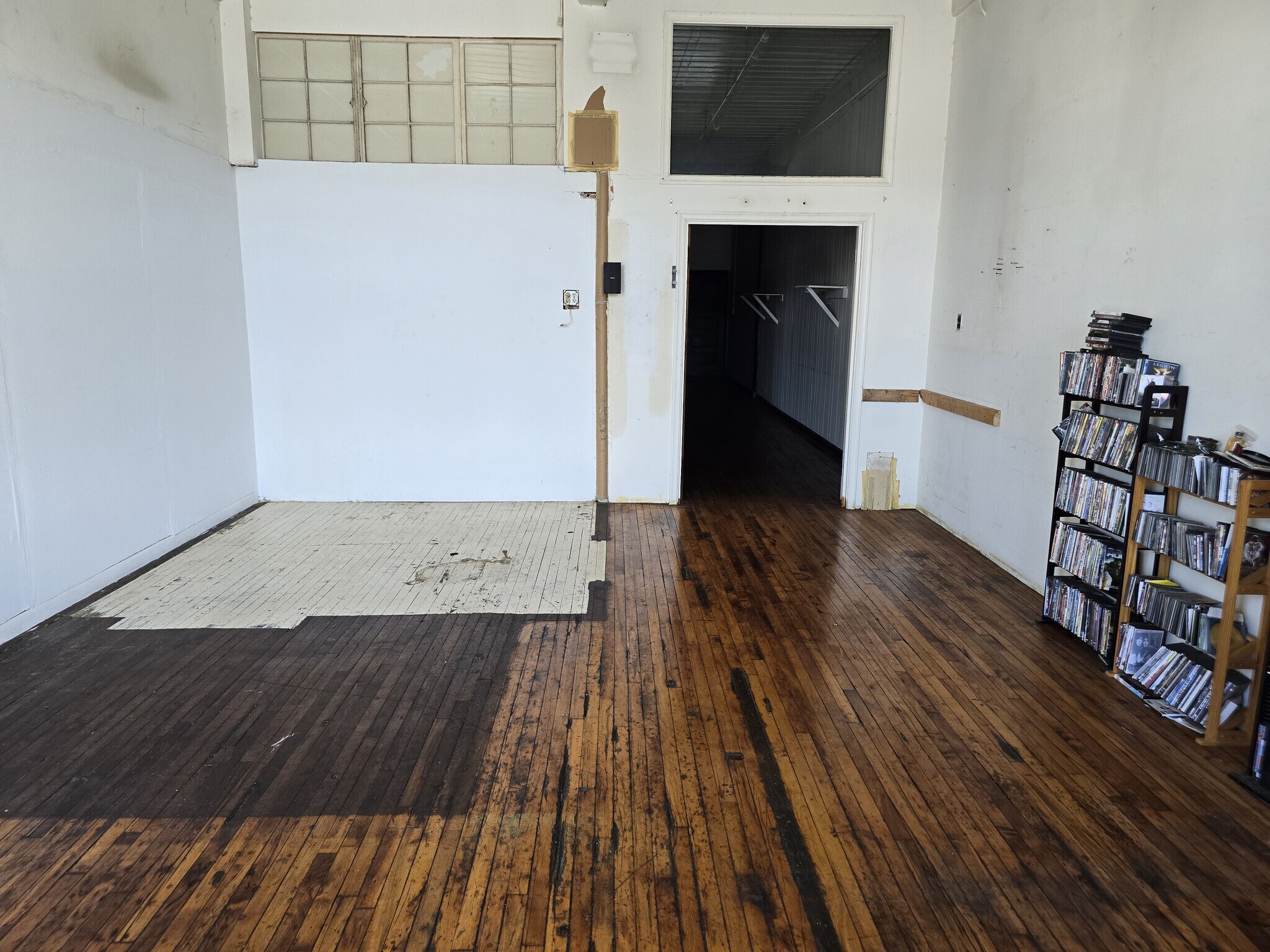 208 S Pulaski St, Baltimore, MD à louer Photo intérieure– Image 1 sur 6