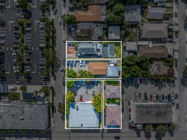 Flagami Covered-land Play /Portfolio portefeuille de 4 biens à vendre sur LoopNet.fr - Photo de l’immeuble – Image 2 sur 14