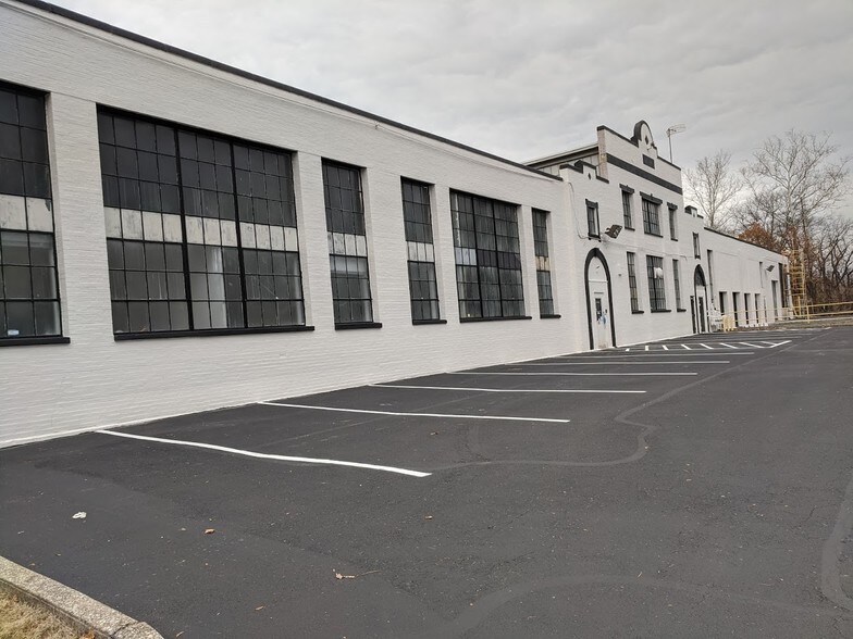 1210 Stanbridge St, Norristown, PA à louer - Photo de l’immeuble – Image 2 sur 13