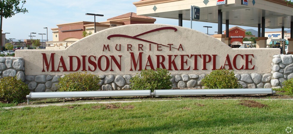 25359 Madison Ave, Murrieta, CA à louer - Photo de l’immeuble – Image 1 sur 2