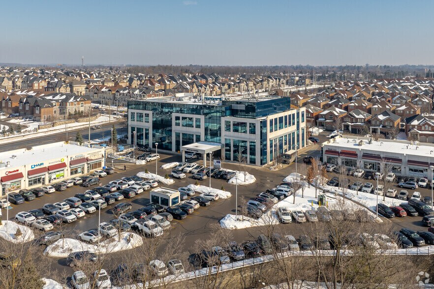 955 Major Mackenzie Dr W, Vaughan, ON à louer - Aérien – Image 2 sur 2