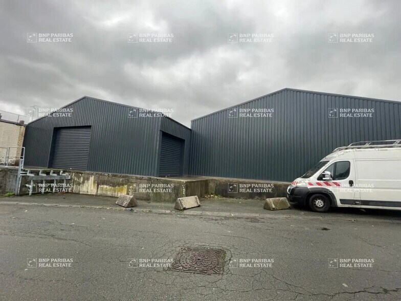Local d'activités dans Wasquehal à vendre - Photo de l’immeuble – Image 2 sur 5