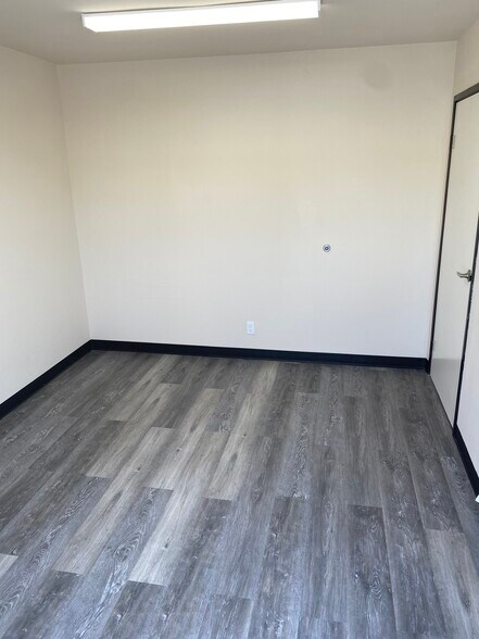 1260 N Fitzgerald Ave, Rialto, CA à louer - Photo de l’immeuble – Image 3 sur 5