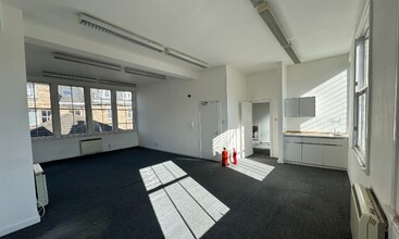 74-76 Rose Street North Ln, Edinburgh à louer Photo intérieure– Image 1 sur 3