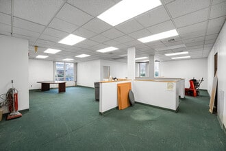 14 Front St, Hempstead, NY à louer Photo intérieure– Image 2 sur 4